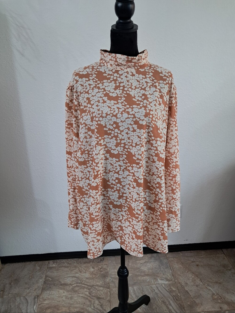 Fashion Union 24 Blouse Orange White Floral Mock Neck Flowy Cottagecore Prairie